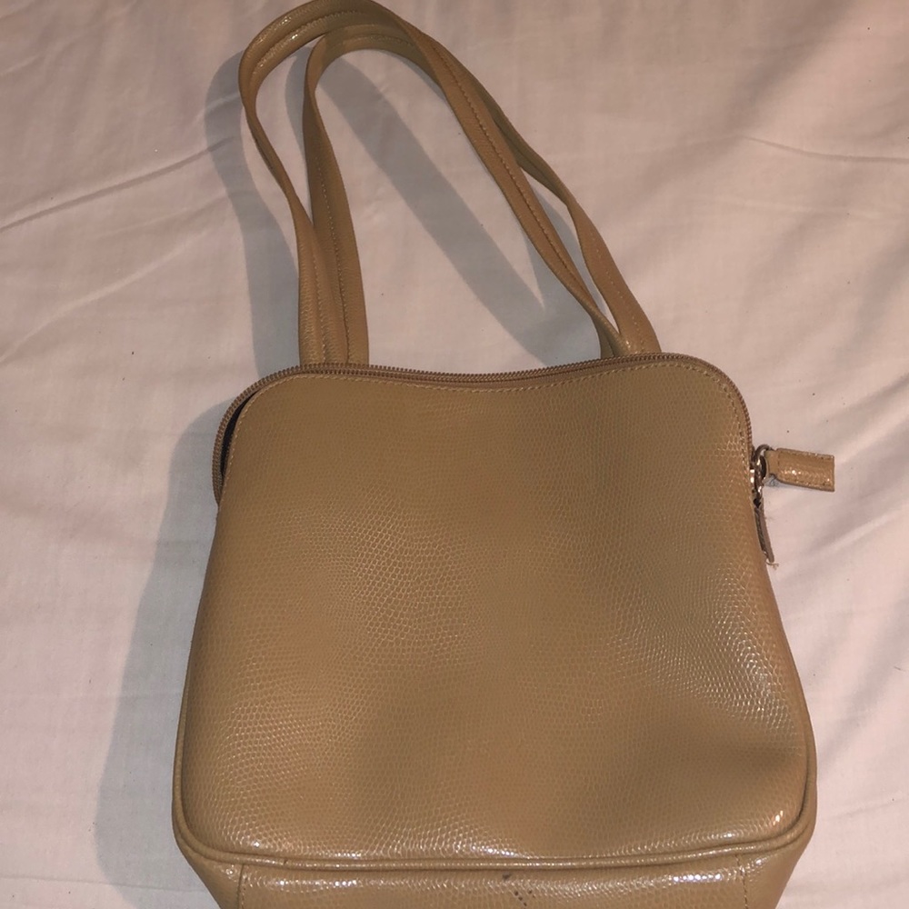 Tan leather embossed croc purse with compartments
